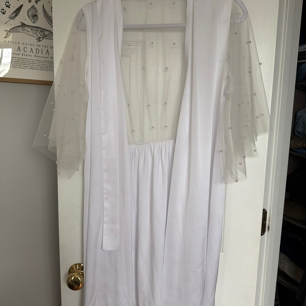 Opal Bridal Robe - Picture 4 of 6